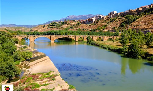 Baskicko a La Rioja - mezi útesy a vinicemi - San VIcente de Sonsierra