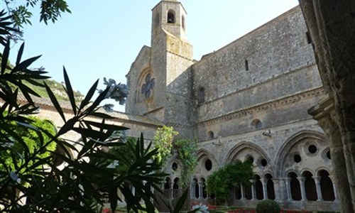 Languedoc a Rousillon letecky - Languedoc - Abbaye de Fontfroide
