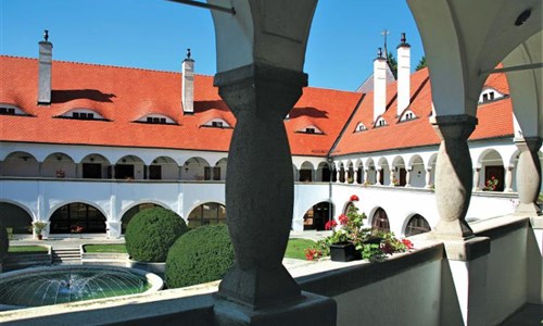 Z Bojnice za zlatem a stříbrem do UNESCO regionu Štiavnicka - Z Bojnice za zlatem a stříbrem