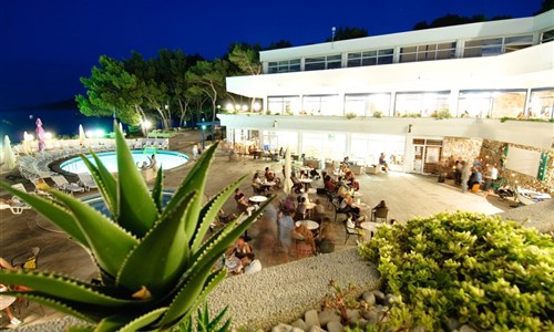Adriatiq Resort Fontana**/**** - vlastní doprava - Hotel Adriatiq Resort Fontana**/**** - Chorvatsko, Hvar - Jelsa