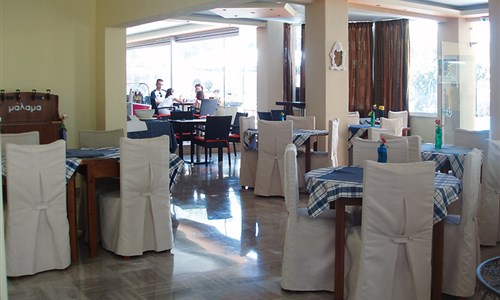 Hotel SunSet *** - Řecko, Lesbos, Petra - hotel SunSet