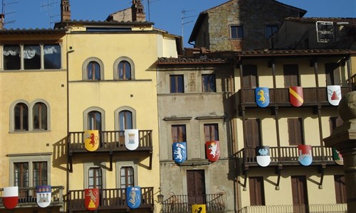 Perly střední Itálie - s koupáním, pizzou a vínem - Arezzo