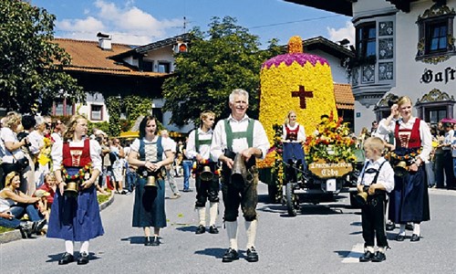 To nejlespší z Tyrolska a květinové korzo - květinové torzo v Ebbsu