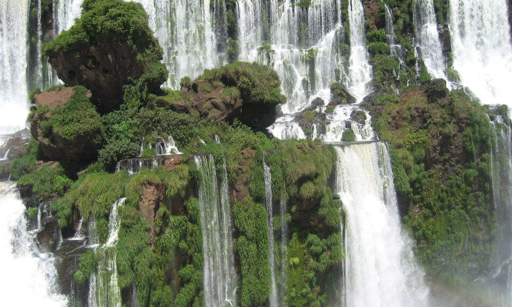 Buenos Aires a Iguazú – vodopády, jezuitské misie a yerba maté