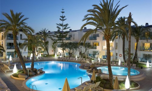 Hotel Mar Senses**** - Mar Senses bazén večer