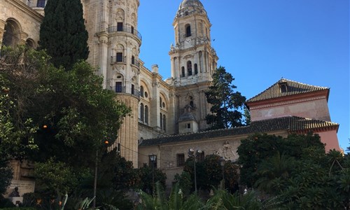 Málaga město věčného léta - letecky - Málaga - pohled