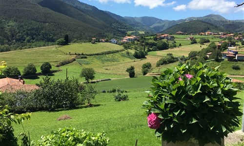 Svatojakubská pouť 2 - severní cestou přes Kantábrii, Asturii a Picos de Europa do Santiaga de Compostela - letecky - Svatojakubská pouť Asturie