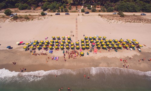 Kalábrie s výletem na Lipary - Villaggio Borgo degli Ulivi - pláž