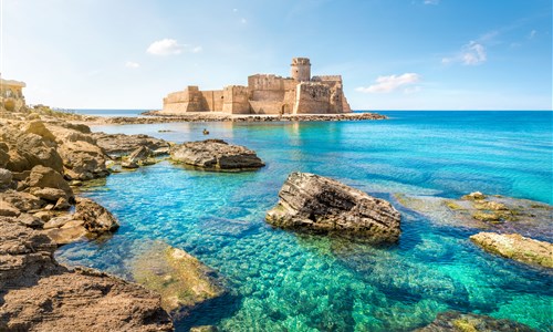 Apulie, Basilicata a Kalábrie letecky - Jónská Kalábrie - Castella