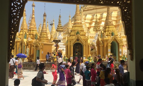 Myanmar - památky, příroda, koupání - Yangon - pagoda Shwedagon