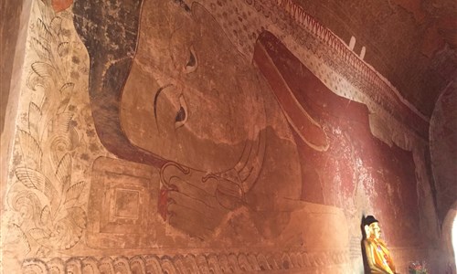Myanmar - památky, příroda, koupání - Bagan - pagoda s freskami