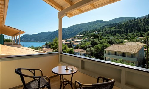 Hotel Odyssey*** - Balkon s venkovním posezením - pokoje STD a LUX