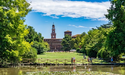 Miláno, letecky za památkami, kulturou i nákupy - Castello Sforzesco
