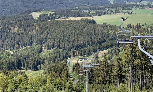 Krušné hory - Boží Dar - Západní Krušnohoří - pohled z Plešivce