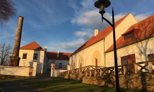 Hotel Zámek Valeč**** - hotel Valeč