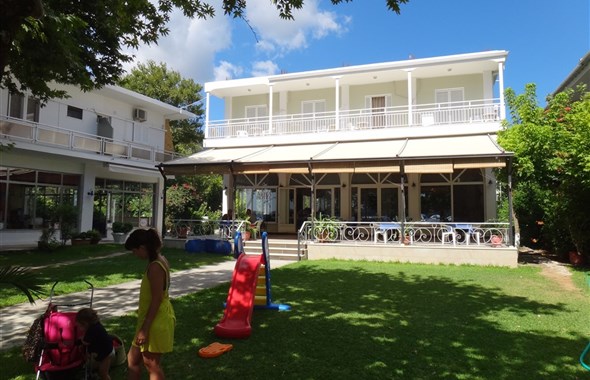 Hotel Avra Beach***