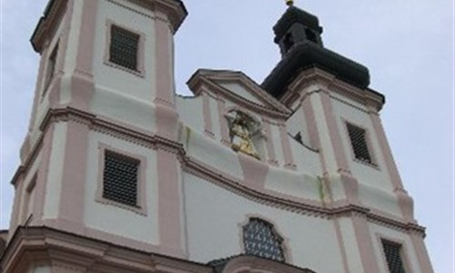 Železnicí Unesco na Semmering a hrad Forchtenstein - Rakousko, kostel Maria Schutz