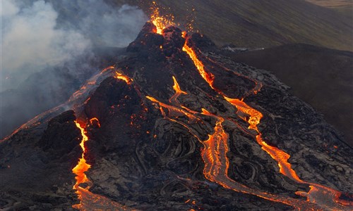 Island - mezi ledovci, sopkami a horkými prameny - Island, erupce sopky 20.3.2021 na poloostrově Reykjanes