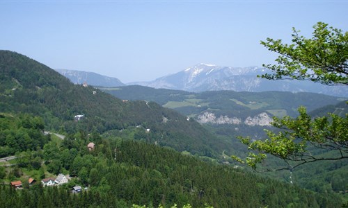 Železnicí Unesco na Semmering a hrad Forchtenstein - Rakousko, Semmering