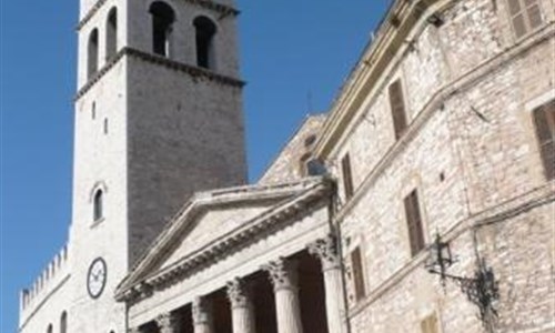 Antika a renesance - Assisi, Tempio di Minerva