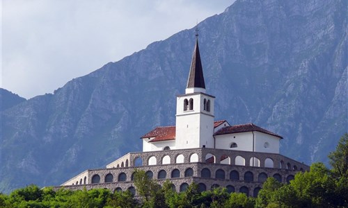 Turistika v Julských Alpách a u Jadranu - Kobarid