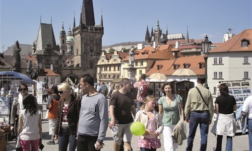 Praha a okolí - srdce Evropy a srdce země - Praha- Karlův most