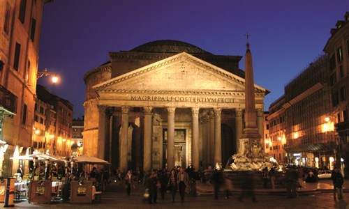 Advent v Římě - letecky - Řím - Pantheon