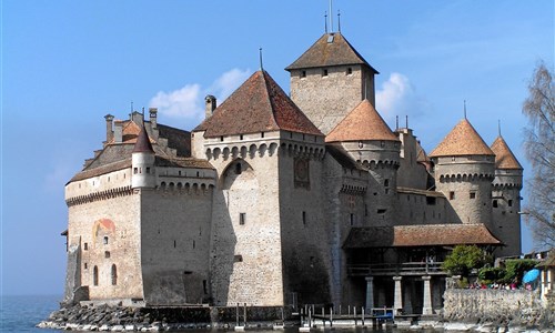 Wallis, kanton plný čtyřtisícovek - Chillon, Švýcarsko