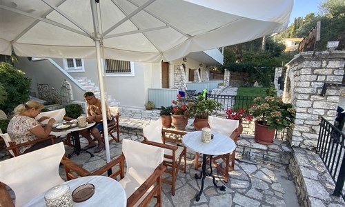 Hotel Nefeli*** - Lefkada - hotel Nefeli, terasa u studií