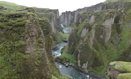 Island - velký okruh pro pokročilé - Island, kaňon Fjadrárgjúfur