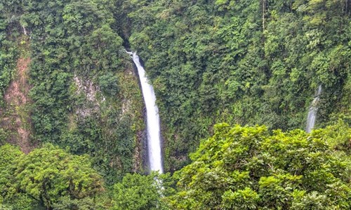 Kostarika - mezi mořem, pralesy a sopkami - Vodopád La Fortuna