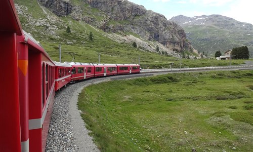 Alpské průsmyky a legendární Matterhorn - Alpské průsmyky - Svatý Mořic