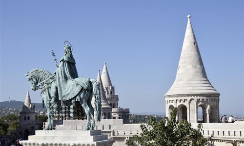 Lodí z Budapešti až do dunajského ohybu - Lodí z Budapešti až do Dunajského ohybu