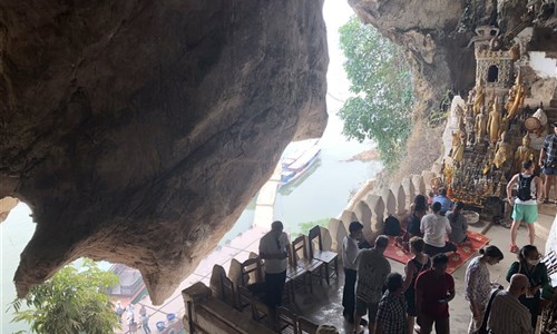 Laos a Kambodža - Luang Prabang - jeskyně Pak Ou