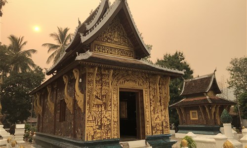 Laos a Kambodža s koupáním - Luang Prabang - chrám Xiengthong