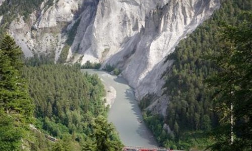 Švýcarsko letecky s panoramatickými vlaky - Švýcarsko let