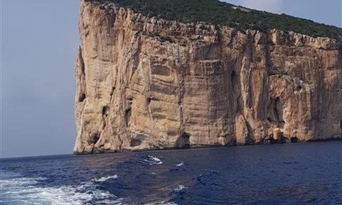 Babí léto na Sardinii s vínem a pobytem u moře - Sardinie