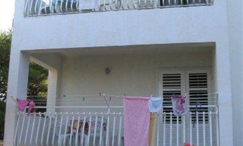 Apartmánové domy a studia Murter autobusem - Vila Standa