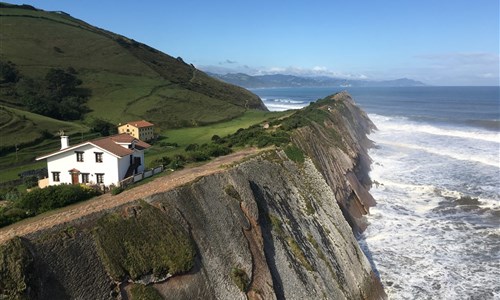 Svatojakubská pouť 5 - podél biskajského pobřeží ze San Sebastiánu do Bilbaa - Zumaia