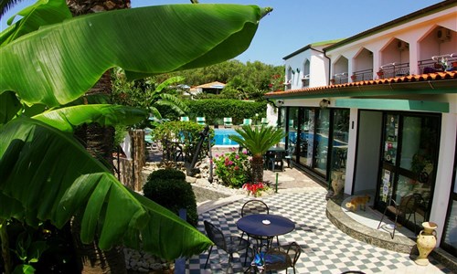 Hotel Marinella*** - Hotel s bazénem