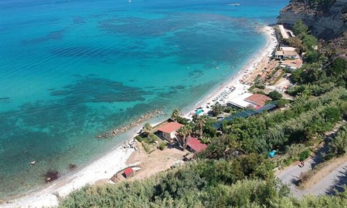 Hotel Villaggio Stromboli**** - Pláž pod hotelem