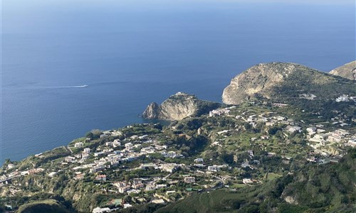 Ischie turistická - Ischia