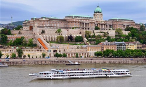 Budapešť a dunajský ohyb s večerní plavbou po Dunaji - Budapešť a Dunajský ohyb s večerní plavbou po Dunaji