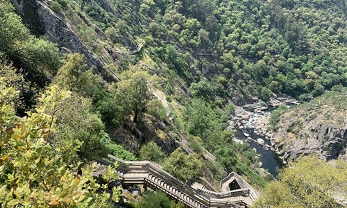 Porto a bukolická příroda severního Portugalska - Arouca lávky