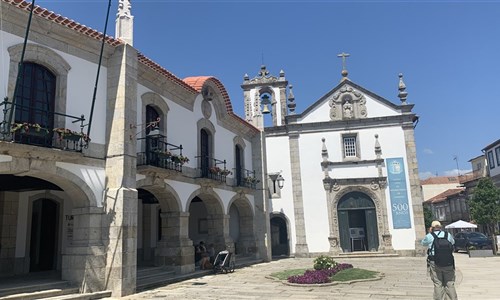 Porto a bukolická příroda severního Portugalska - Caminha - hlavní náměstí