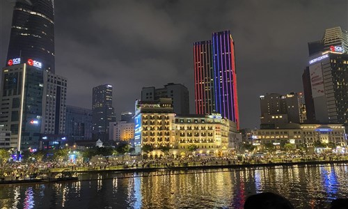 Vietnamem od Mekongu až do Sapy - Večerní Saigon