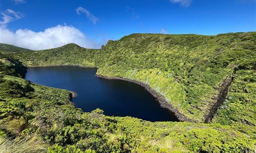 Azorské ostrovy - São Miguel a Flores – pěší turistika v květinovém ráji - Azorské ostrovy, Flores