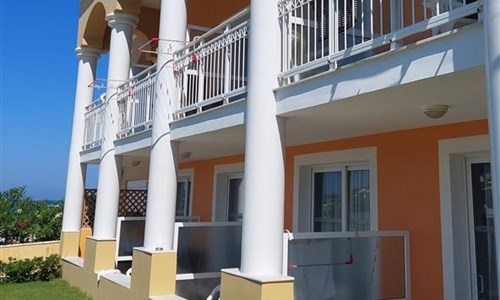 Hotel Athina San Stefanos****