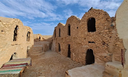 Jižní Tunisko s koupáním na Djerbě a lehkou turistikou - Ksar Haddada
