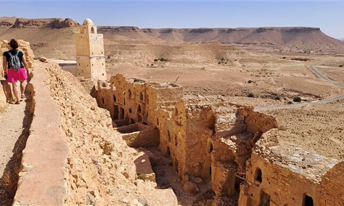 Jižní Tunisko s koupáním na Djerbě a lehkou turistikou - Ksar Douiret